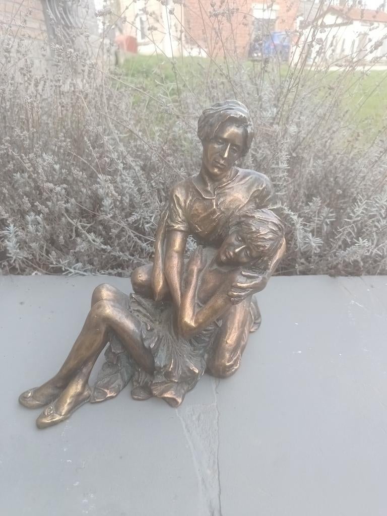 Statue vintage en bronze : Andrea Paor : les amoureux s'embr, Antiquités & Art, Enlèvement ou Envoi