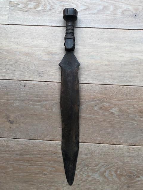 Couteau Glaive Salampasu, Congo, Enlèvement ou Envoi