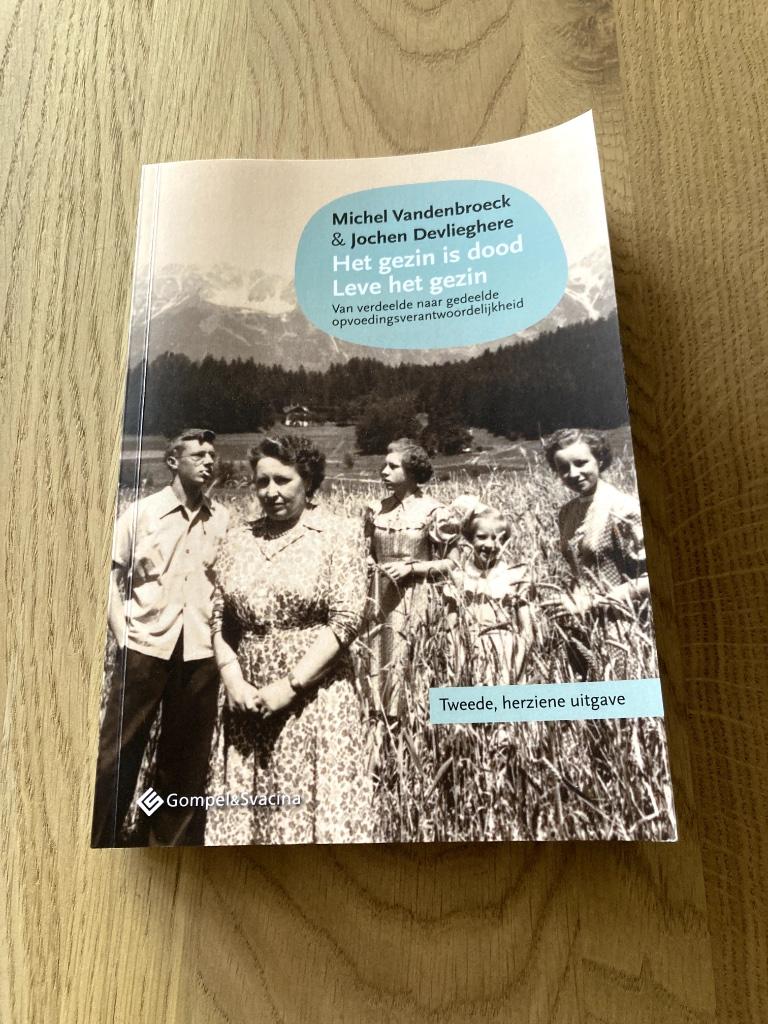 Het gezin is dood - Leve het gezin, Boeken, Ophalen of Verzenden, Zo goed als nieuw, Hoger Onderwijs, Diverse auteurs