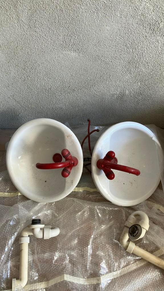 2 x witte keramieken wastafels Novoboch 47cm, Enlèvement, Utilisé, Pierre, Lavabo