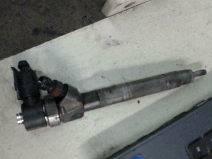 injecteur  mercedes w 202   0445110012, Auto-onderdelen, Motor en Toebehoren, Mercedes-Benz, Gebruikt