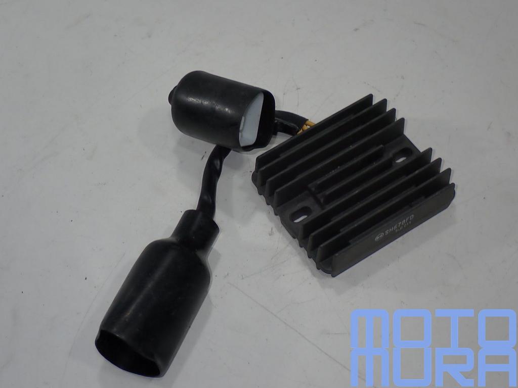 Spanningsregelaar voor de Honda CBR 1000 RR 2004 - 2007 SC57, Motoren, Gebruikt, -, -, Ophalen of Verzenden