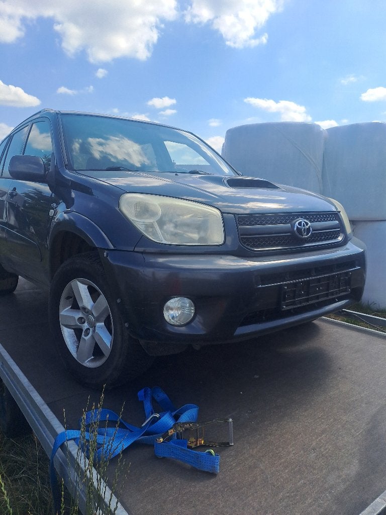 Toyota Rav4, Argent ou Gris, Boîte manuelle, 5 portes, Diesel