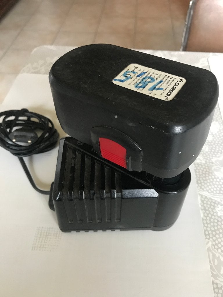 batteri lader met nieuwe batteri 18,5 v, Bricolage & Construction, Outillage | Foreuses, Enlèvement, Comme neuf, Perceuse