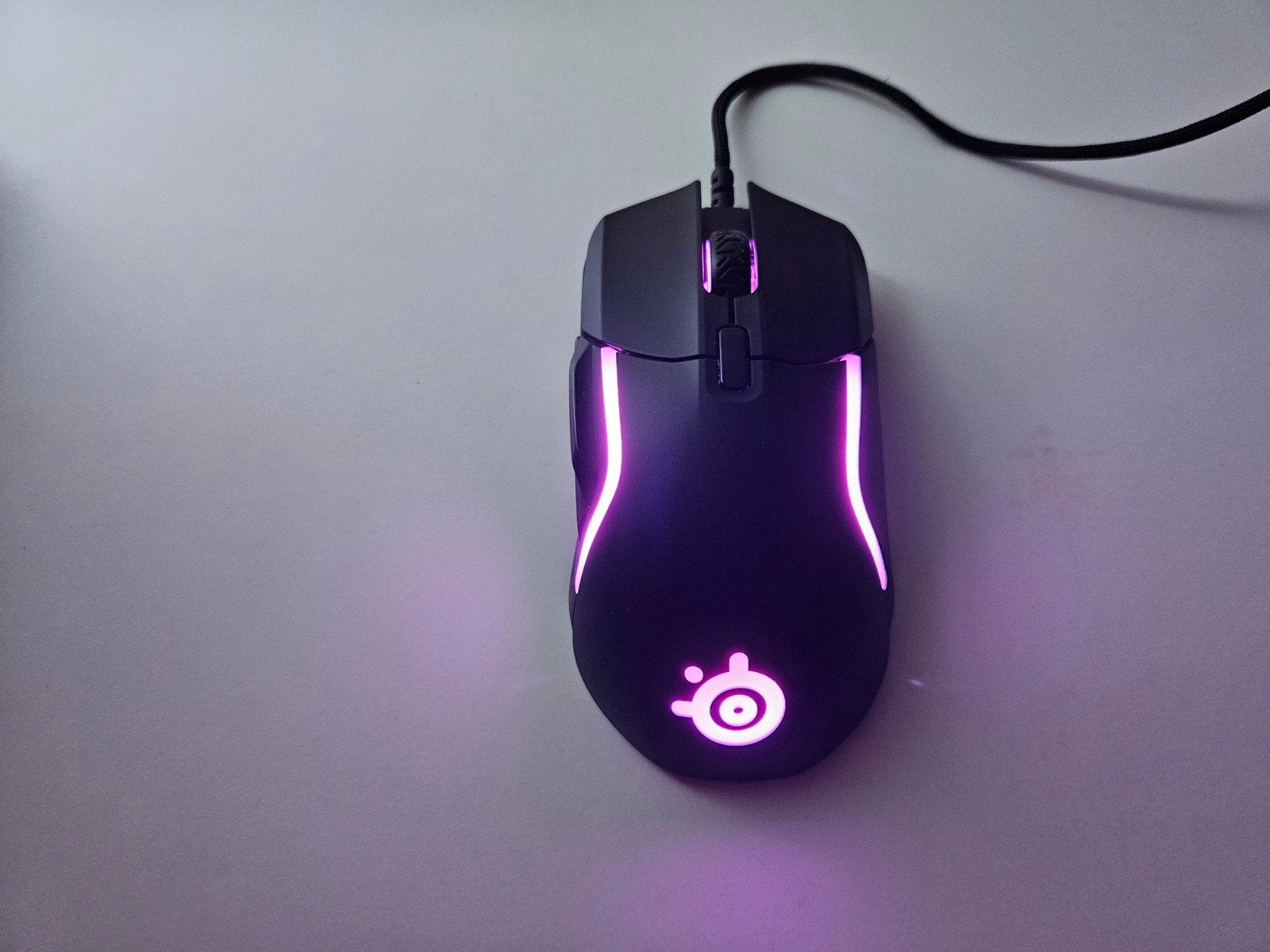 Souris steelseries rival 5 + Garantie et avec Tapis de souri, Ophalen, Muis