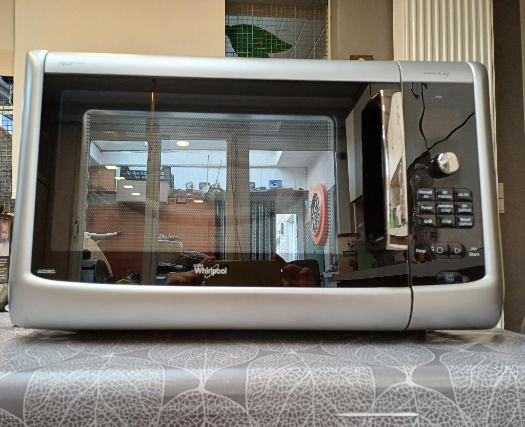 Whirlpool combi microgolfoven, Elektronische apparatuur, Ophalen, Crisp, Zo goed als nieuw, Draaiplateau