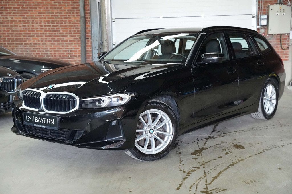 BMW 318 iA Facelift Automaat Garantie Benzine EURO 6d, Auto's, BMW, Automaat, 1998 cc, Stof, Gebruikt