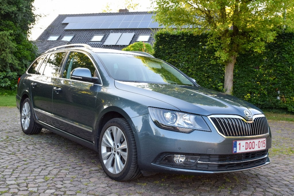 Skoda Superb 2015 1.6TDI, Autos, Skoda, Particulier, Superb, ABS, Airbags, Air conditionné, Alarme, Climatisation automatique