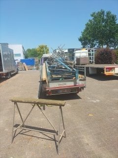 schragen. 1,2m breed. metaal met houten bovenlat., Doe-het-zelf en Bouw, Ophalen