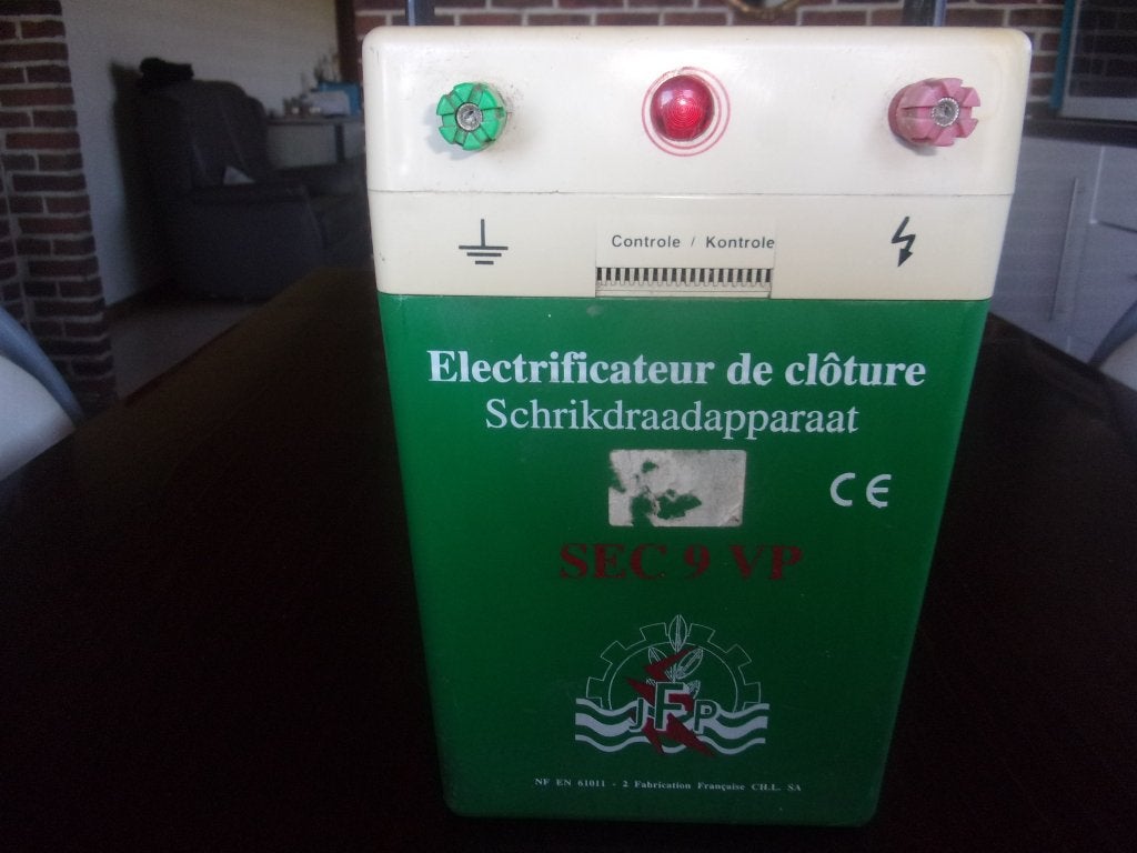schrikdraadapparaat werkt op 9 volt