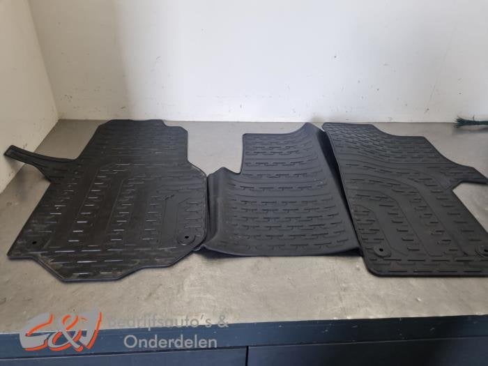 Matten Set van een Volkswagen Crafter, Auto-onderdelen, Gebruikt, -, Volkswagen, -