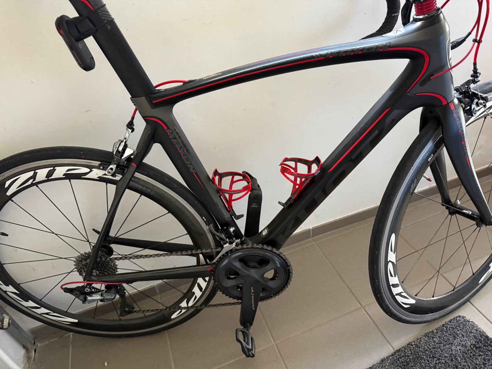 Velo route kuota kryon, Vélos & Vélomoteurs, Enlèvement, Comme neuf