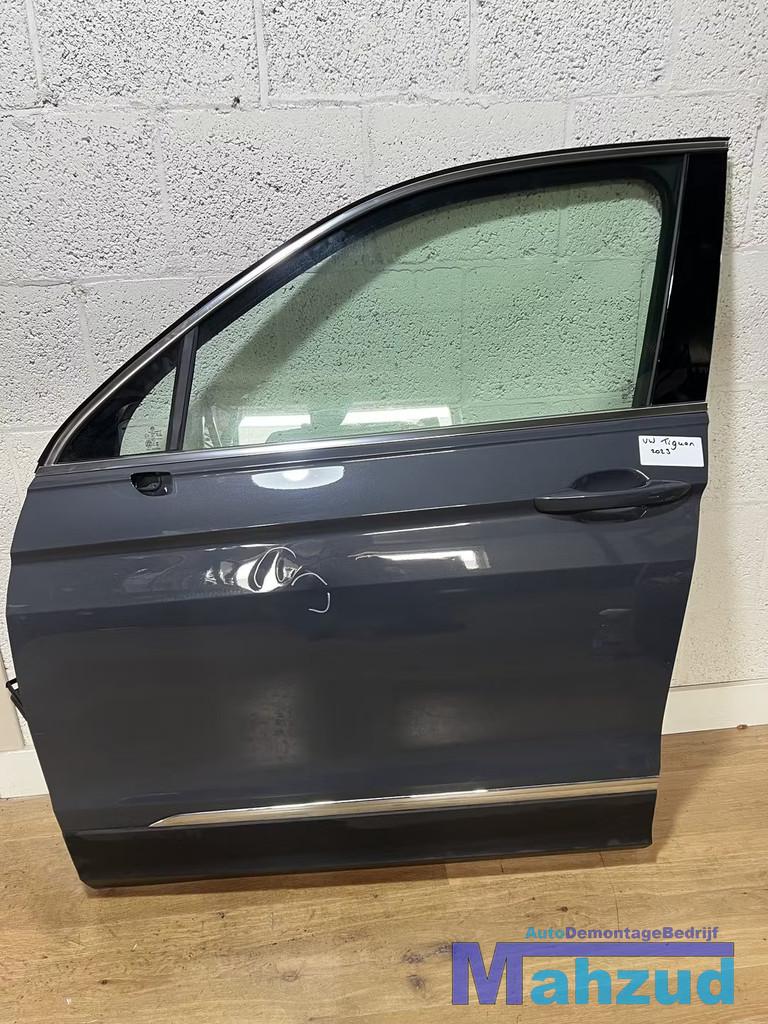 VW TIGUAN Grijs links voor deur portier 2016-2023, Auto-onderdelen, Gebruikt, Volkswagen AG, Voor, Vw@volkswagen.de