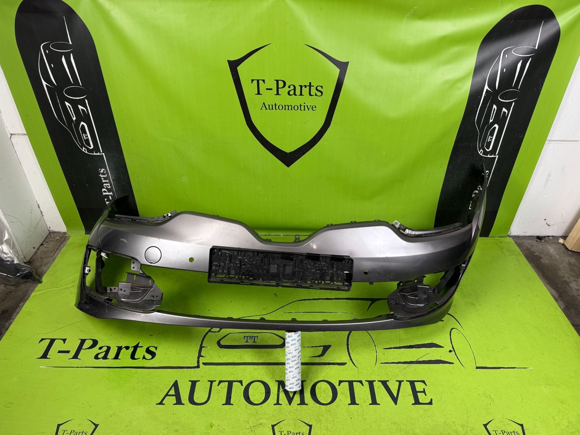 Pare-chocs avant Renault Megane 14+, Renault Group, Contact.group@renault.com, Pare-chocs, Renault