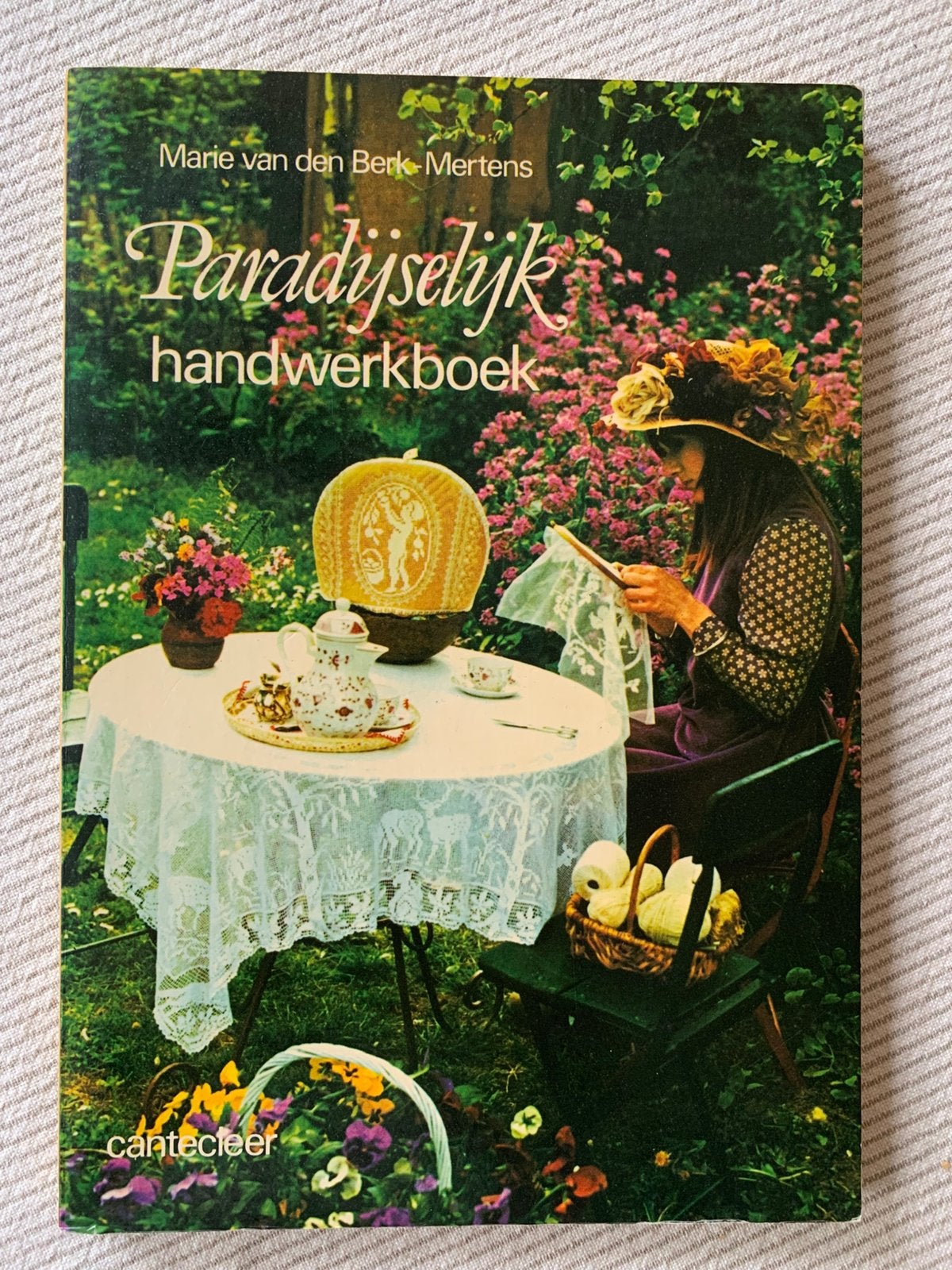 paradijselijk handwerkboek - van den berk-mertens, Ophalen