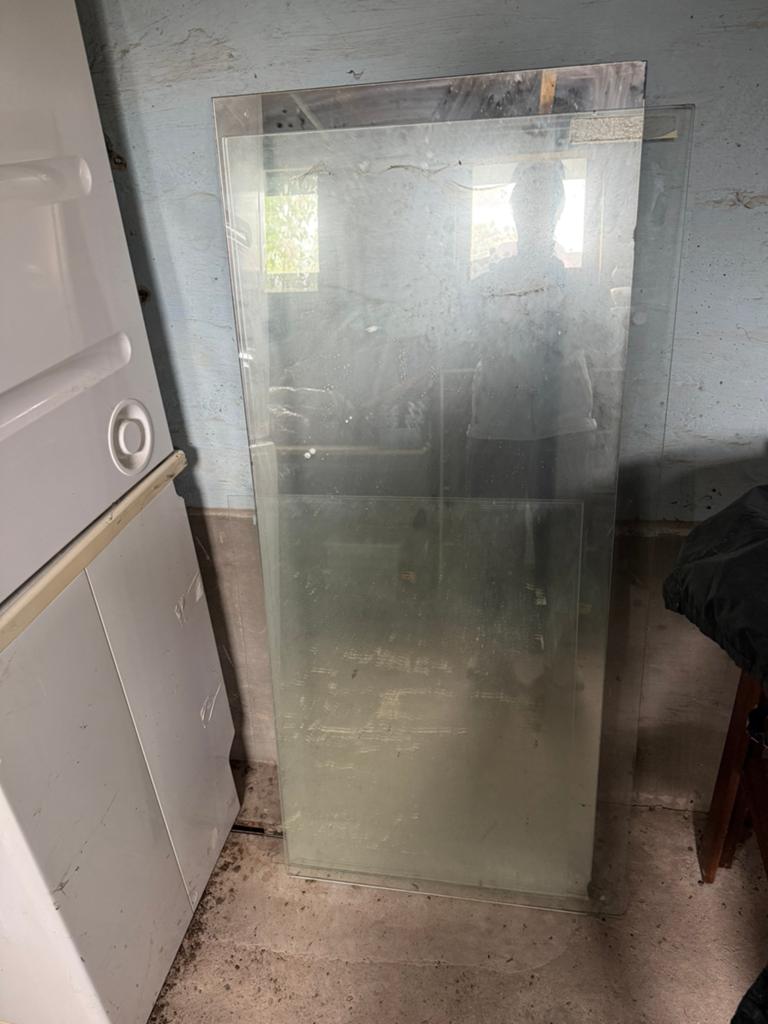 Gratis dikke glasplaat en spiegel, Doe-het-zelf en Bouw, Glas en Ramen, Ophalen, Zo goed als nieuw, Glasplaat