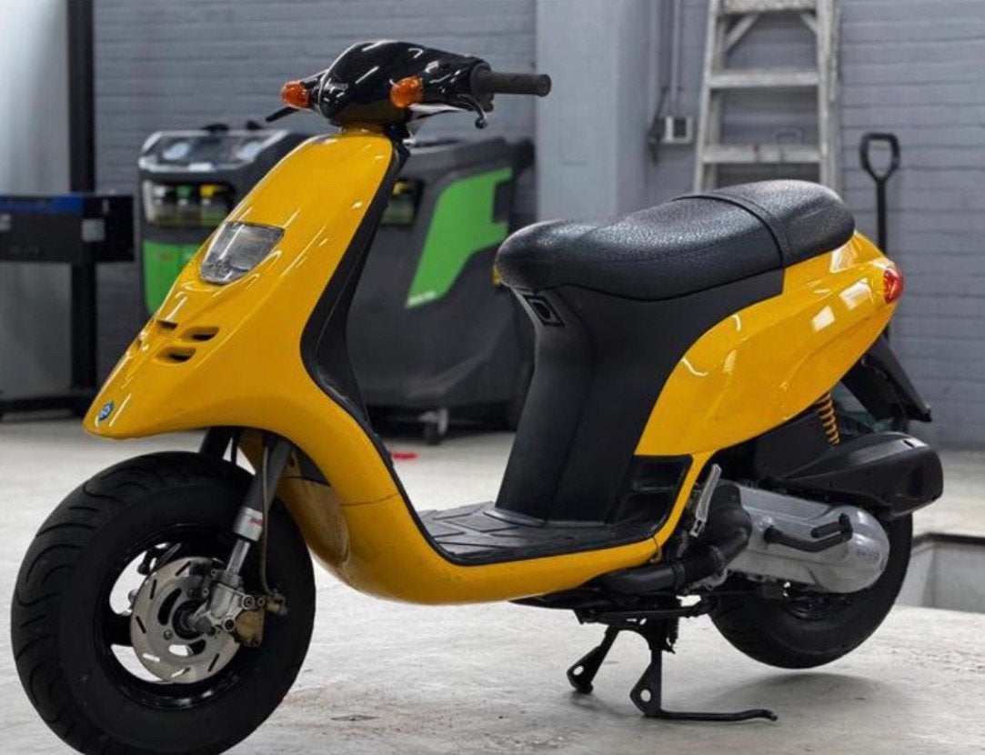 Piaggio typhoon 125 A1, Fietsen en Brommers, Ophalen of Verzenden, Zo goed als nieuw