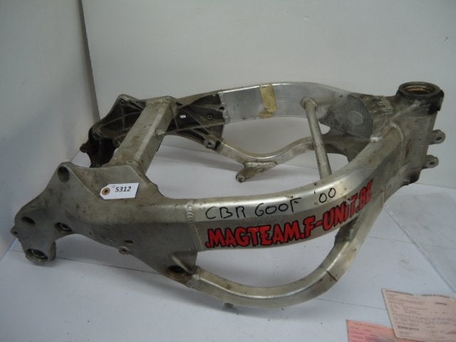 CBR600F 1999 - 2000 Honda Frame D1-15653