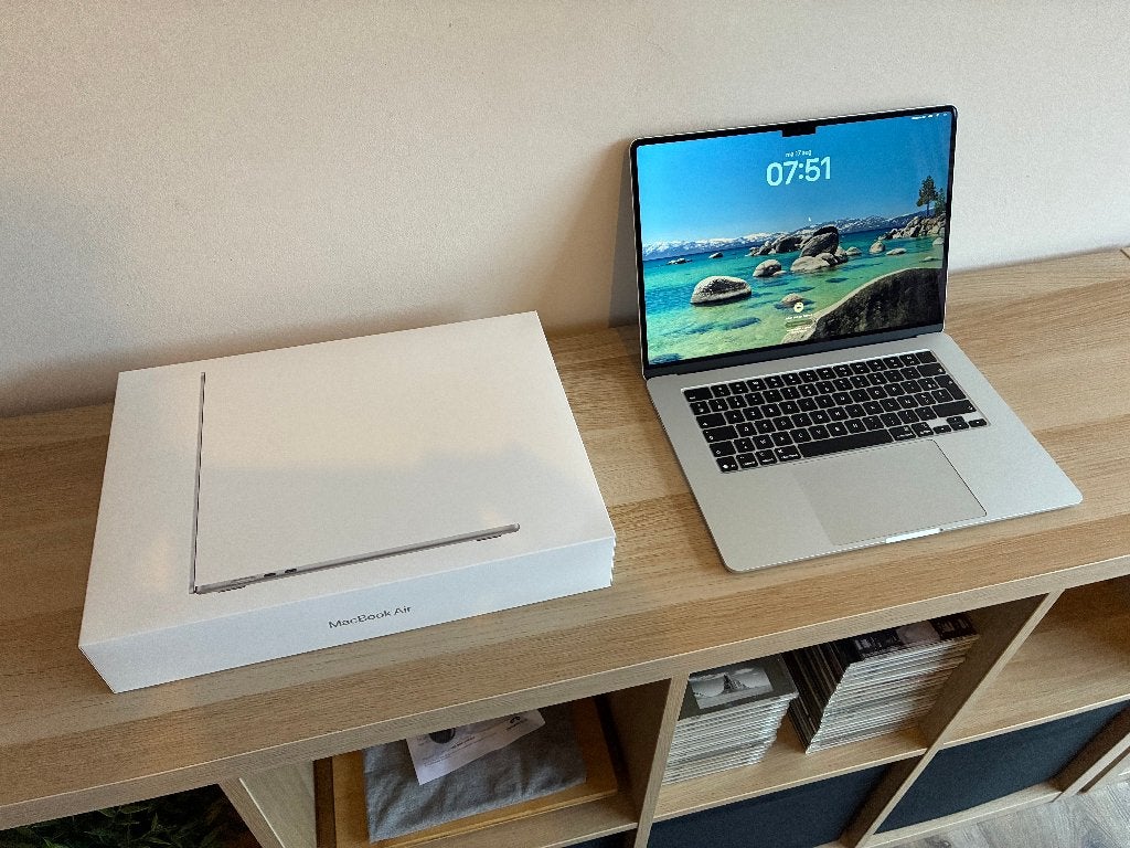 Apple MacBook Air 15 inch (2025) 16GB/256GB Zilver AZERTY, Computers en Software, Ophalen, 15 inch, Nieuw, MacBook