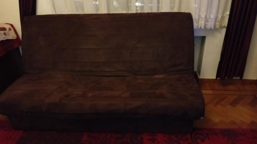 Fauteuille 3 places  clik clak tranforme en lit a donner
