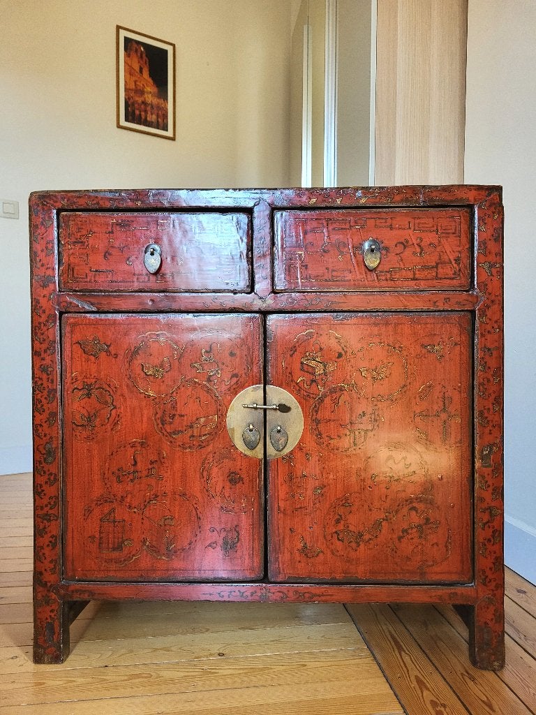 Meuble chinois laqué rouge, Enlèvement
