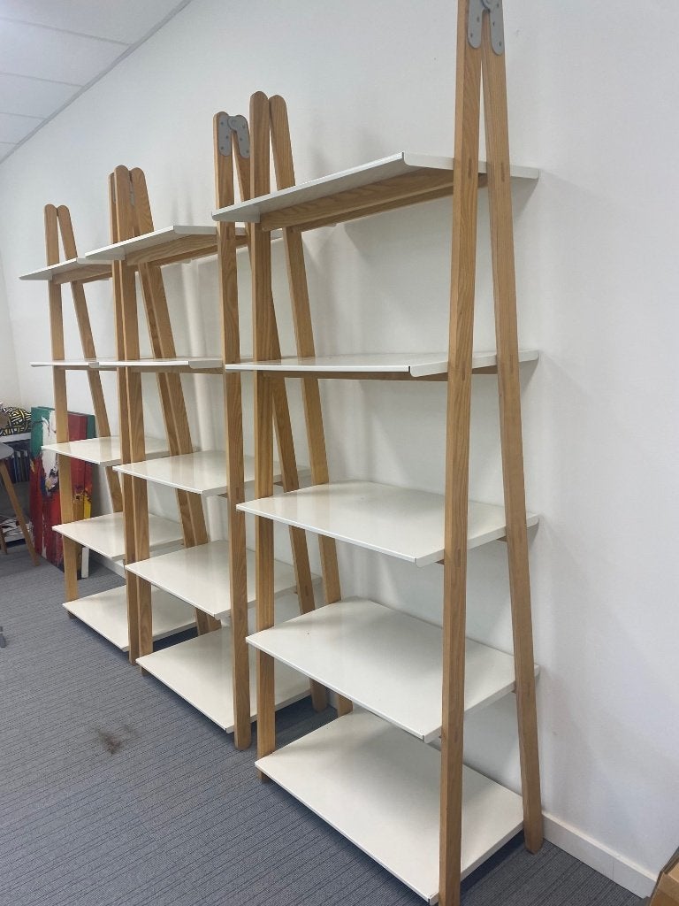3 x boekenrek "One Step Up" van Normann CPH, Ophalen, Zo goed als nieuw