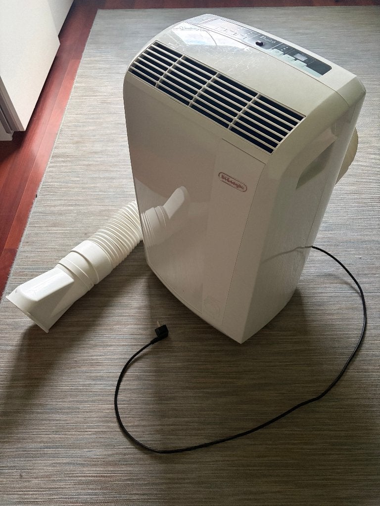 Mobiele airco / DeLonghi / Pinguino, Elektronische apparatuur, Airco's, Zo goed als nieuw, Mobiele airco, 60 tot 100 m³, 3 snelheden of meer