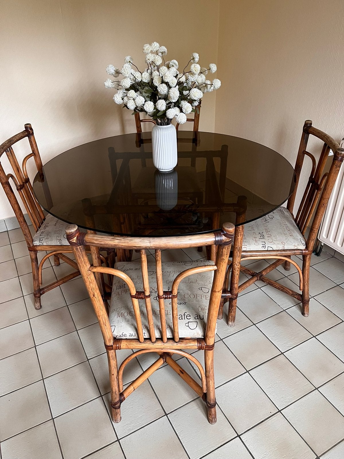 Keukentafel en stoelen, Ophalen, Gebruikt, 4 tot 6 stoelen