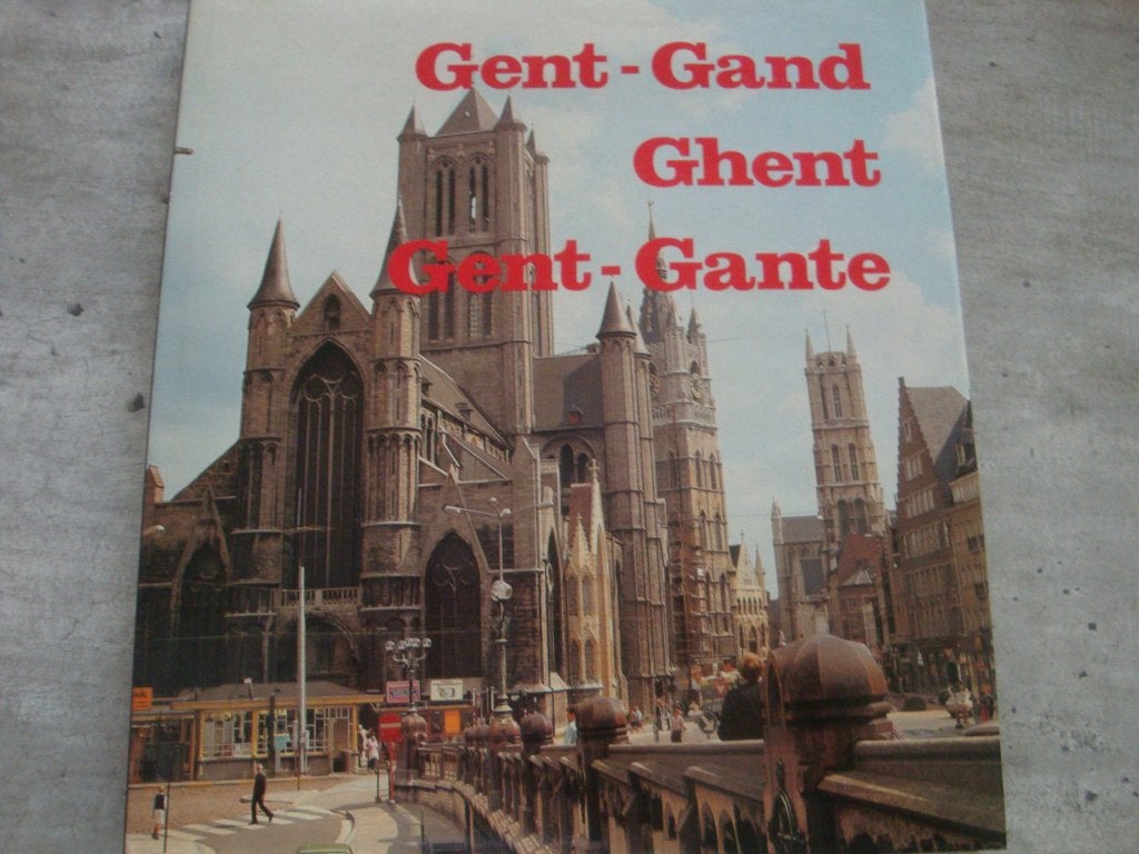 GENT-GAND-GHENT ..., Livres, Enlèvement ou Envoi, Utilisé
