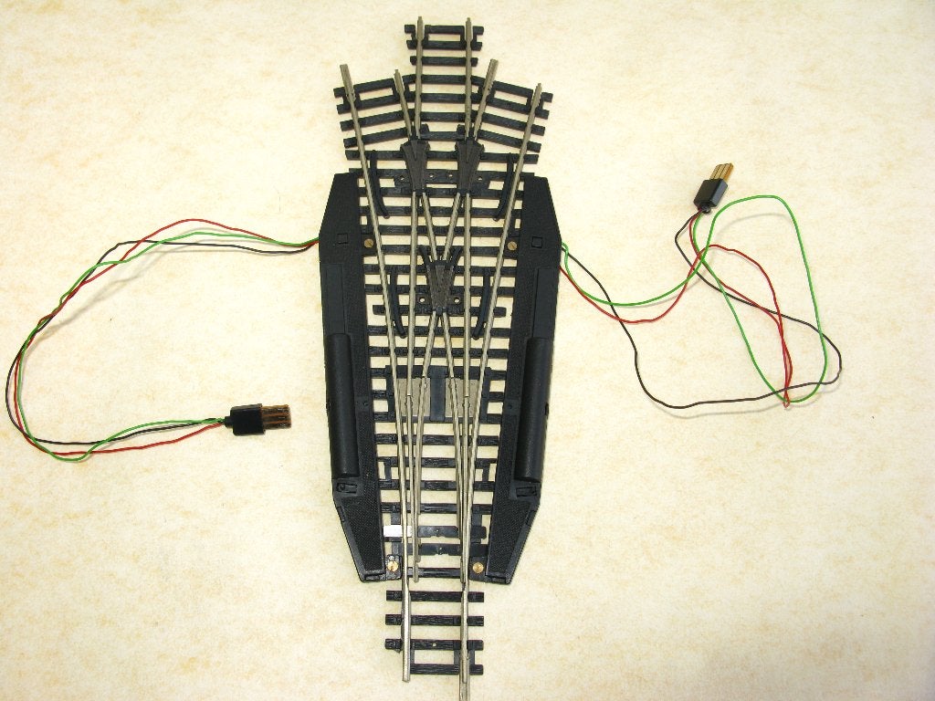 ROCO HO : aiguillage électrique à 3 voies, Hobby & Loisirs créatifs, Analogique, Enlèvement ou Envoi, Rails, Roco