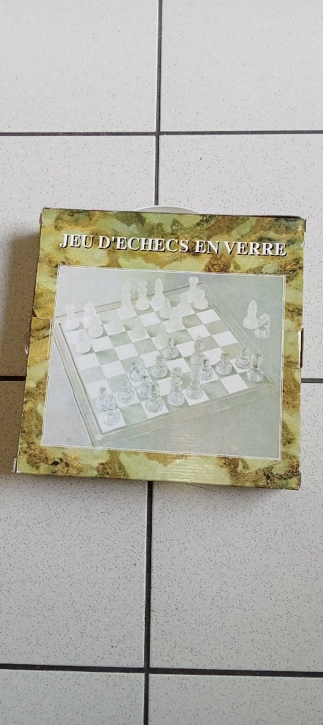 Jeu d'échecs en verre, Hobby & Loisirs créatifs, 1 ou 2 joueurs, Enlèvement ou Envoi, Comme neuf