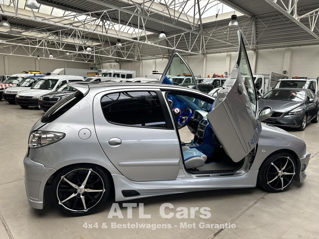Peugeot 206 1.4 Diesel | LSD Doors | Verlaagd | 1j Garantie, Auto's, Voorwielaandrijving, 1398 cc, 4 cilinders, Leder