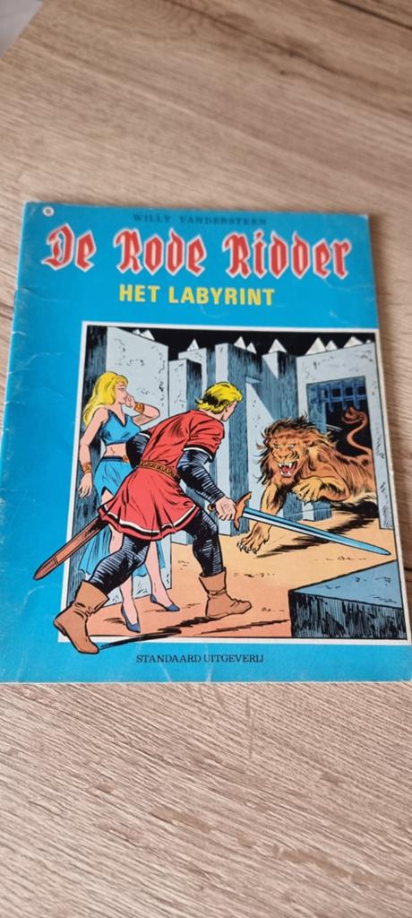 Strip De rode ridder - 68 Het labyrint, Boeken, Stripverhalen, Gelezen, Eén stripboek, Ophalen of Verzenden