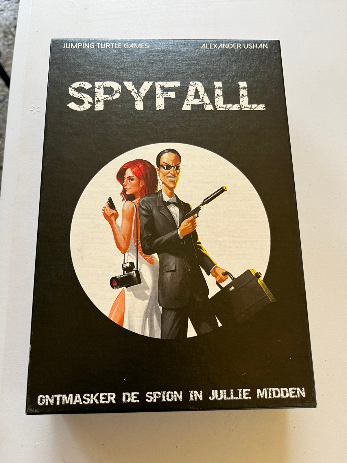 Spyfall, Hobby en Vrije tijd, Ophalen of Verzenden, Zo goed als nieuw