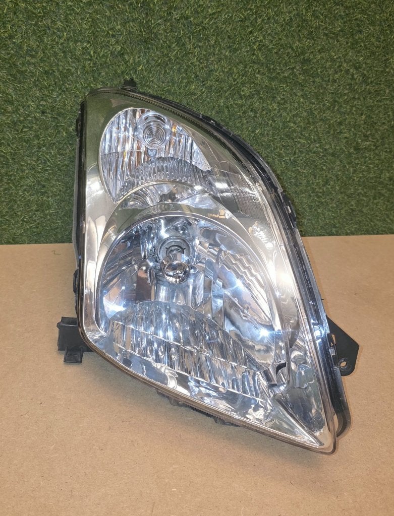 Originele Suzuki Swift rechts-voor koplampen van 2005 -2011, Ophalen of Verzenden, Gebruikt, Suzuki