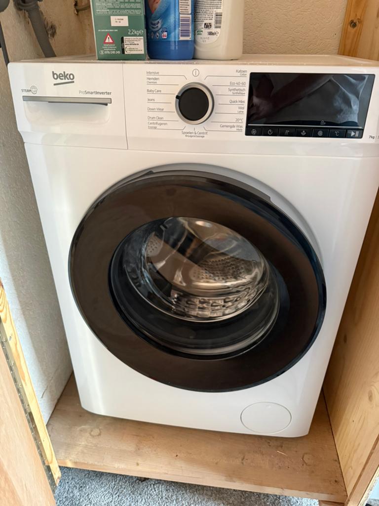 Beko wasmachine B1W764WB 7L, Elektronische apparatuur, Wasmachines, Ophalen, Zo goed als nieuw