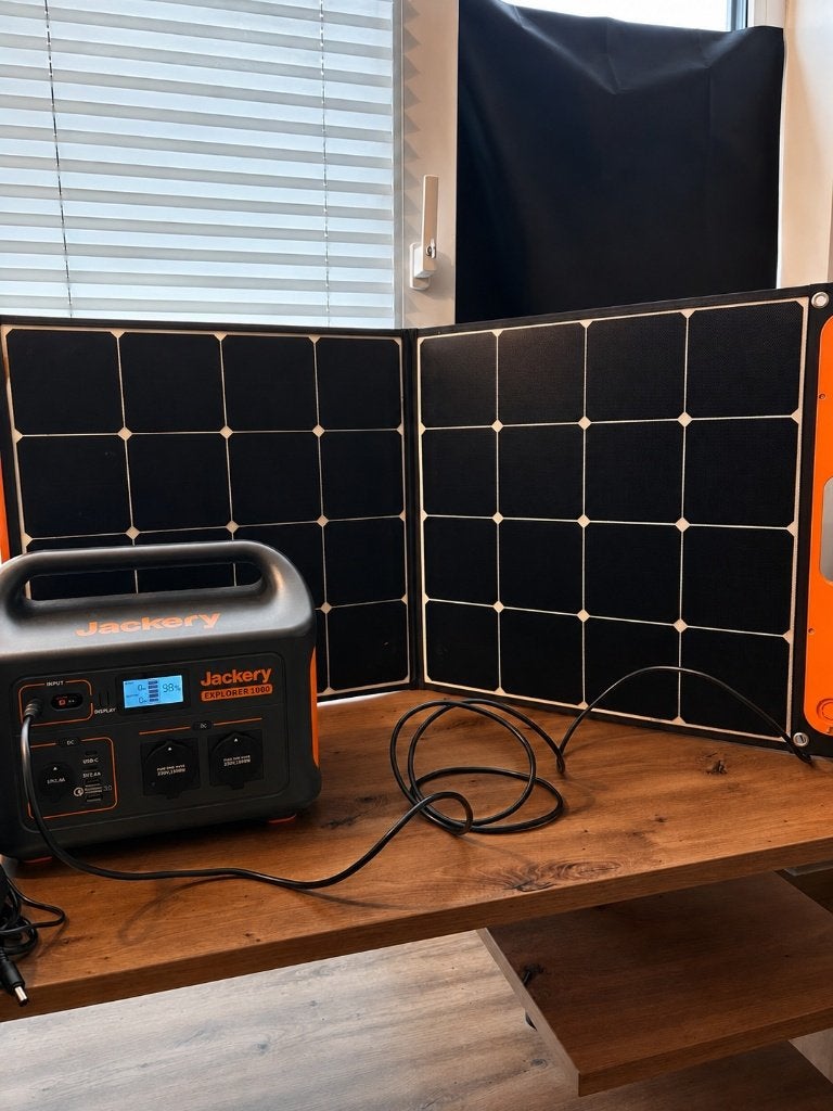 Jackery Explorer 1000 incl. 2 SolarSaga 100 zonnepanelen, Doe-het-zelf en Bouw, Zonnepanelen en Toebehoren, Verzenden, Zo goed als nieuw