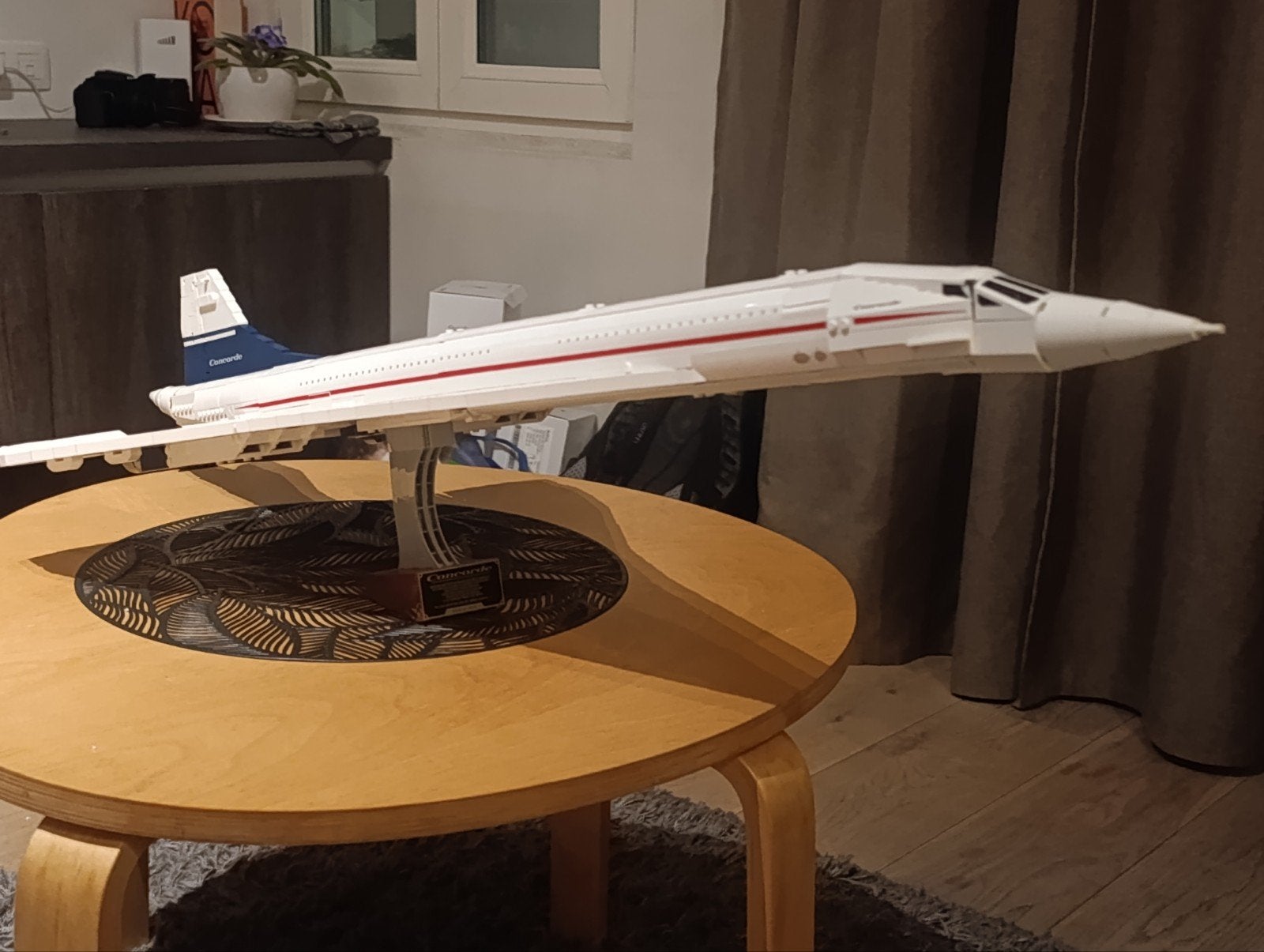 LEGO Icones Concorde 10318, Enlèvement