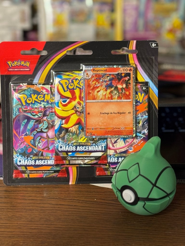 Tri-pack Pokemon Chaos Ascendant + Poke Ball 3D Chrysacier, Enlèvement ou Envoi, Neuf, Autres types