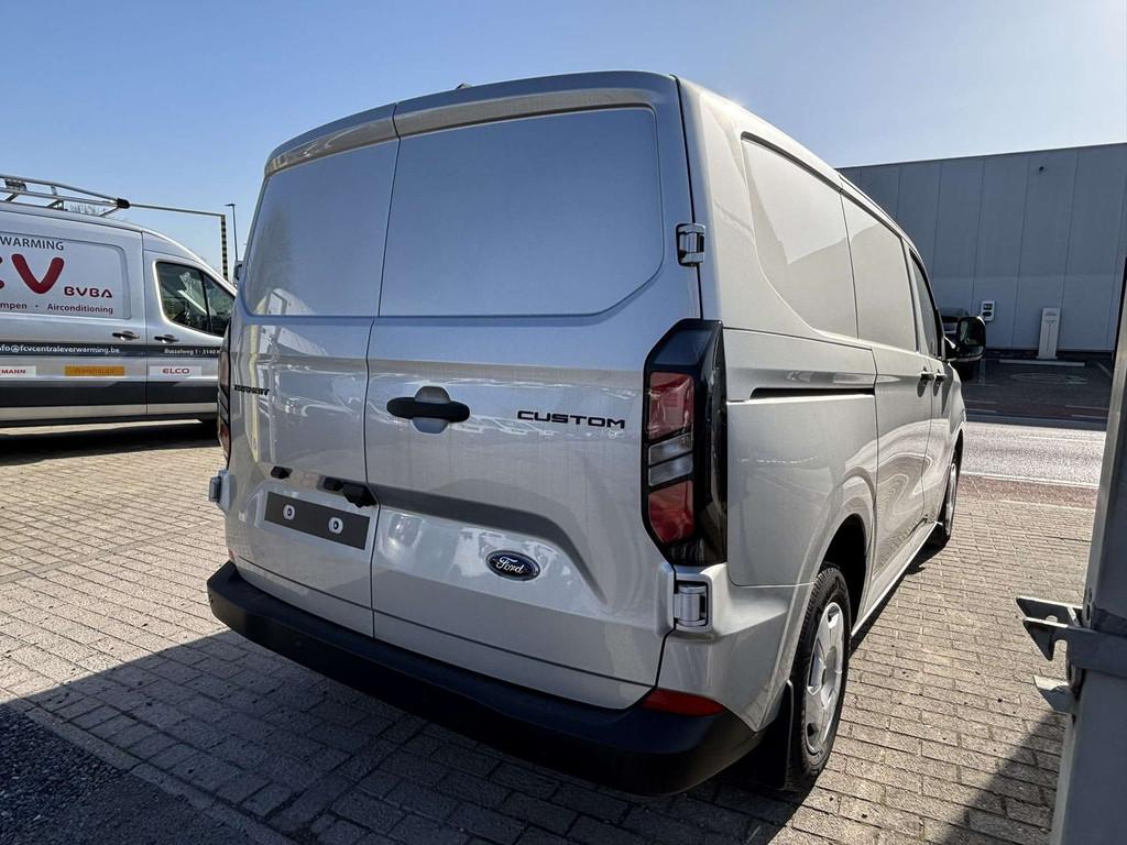 Ford Transit Custom Trend / 320 Lente 1 / 136 PK, 100 kW, Argent ou Gris, https://public.car-pass.be/vhr/cfa97dd4-6e0c-46ff-8386-c8a4e79ceadc
