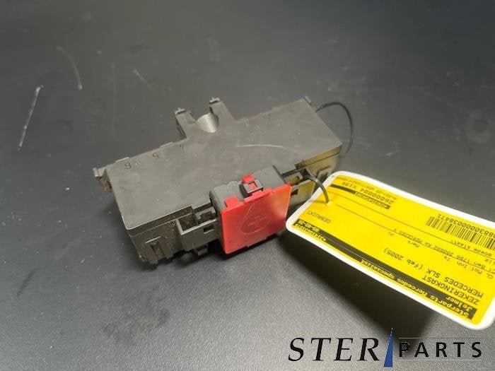 Zekeringkast van een Mercedes SLK, Gebruikt, -, Ophalen of Verzenden, -