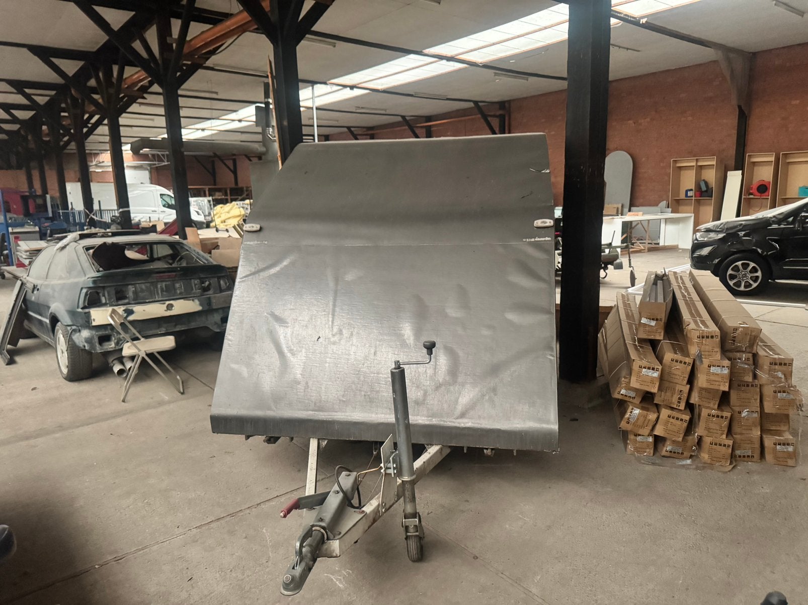 Gesloten aanhangwagen 750kg, Auto diversen, Aanhangers en Bagagewagens, Ophalen, Gebruikt