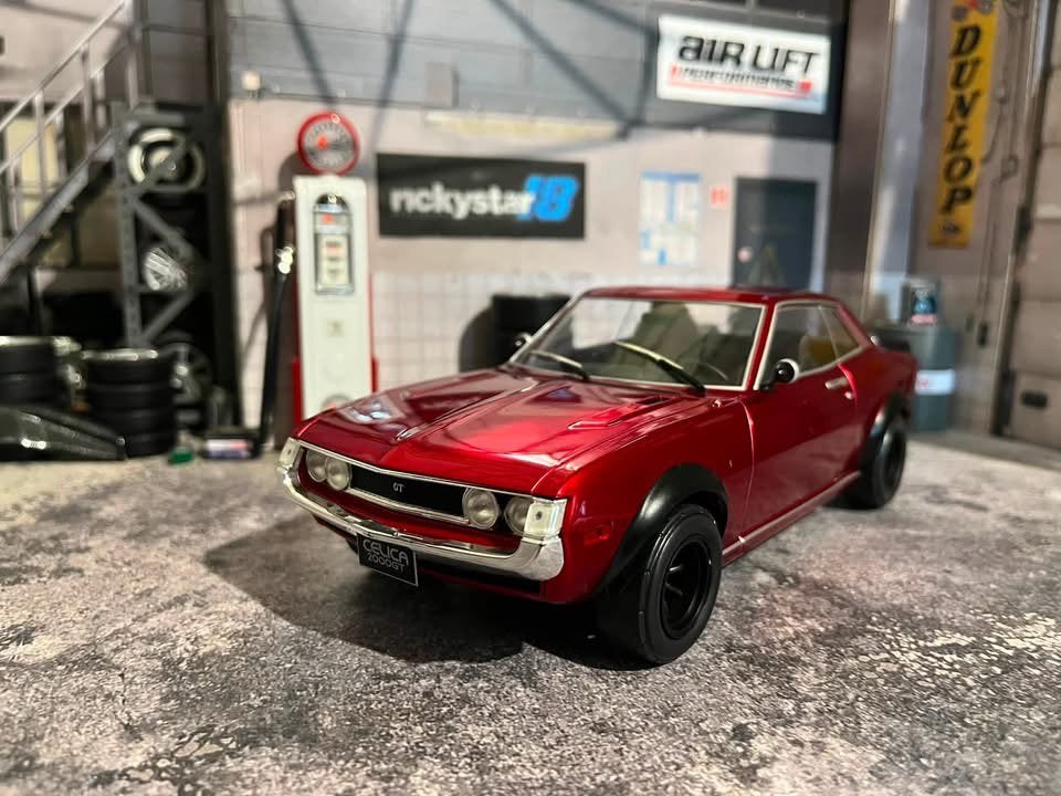 1:18 Toyota Celica 2000 GT - neuve dans sa boite, Enlèvement ou Envoi, Voiture