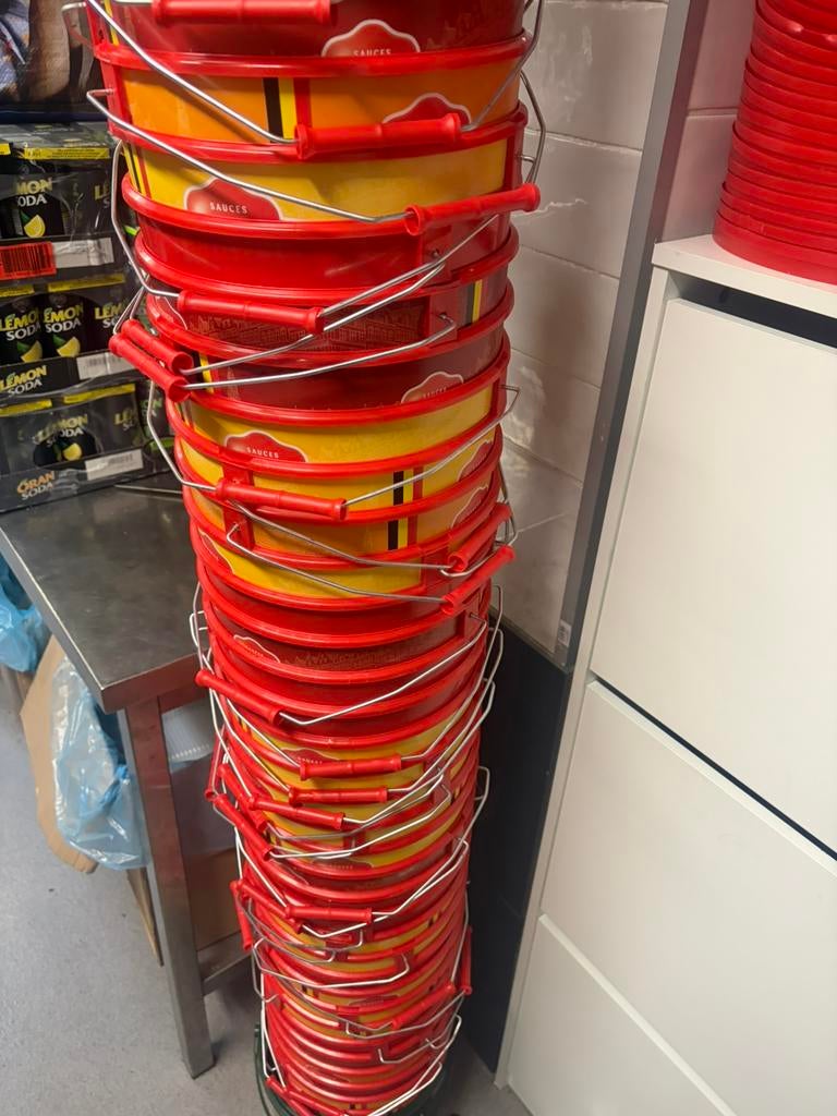 10 liter emmers met deksels, Ophalen, Zo goed als nieuw