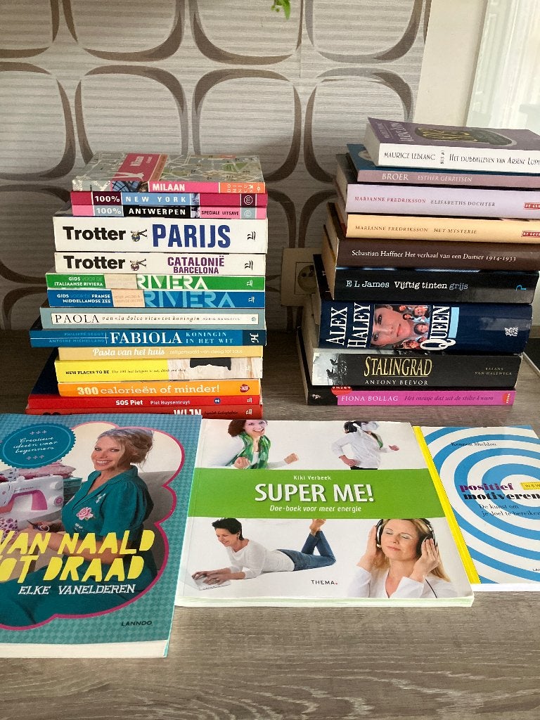 Lot Allerlei Boeken: 26 stuks, Ophalen