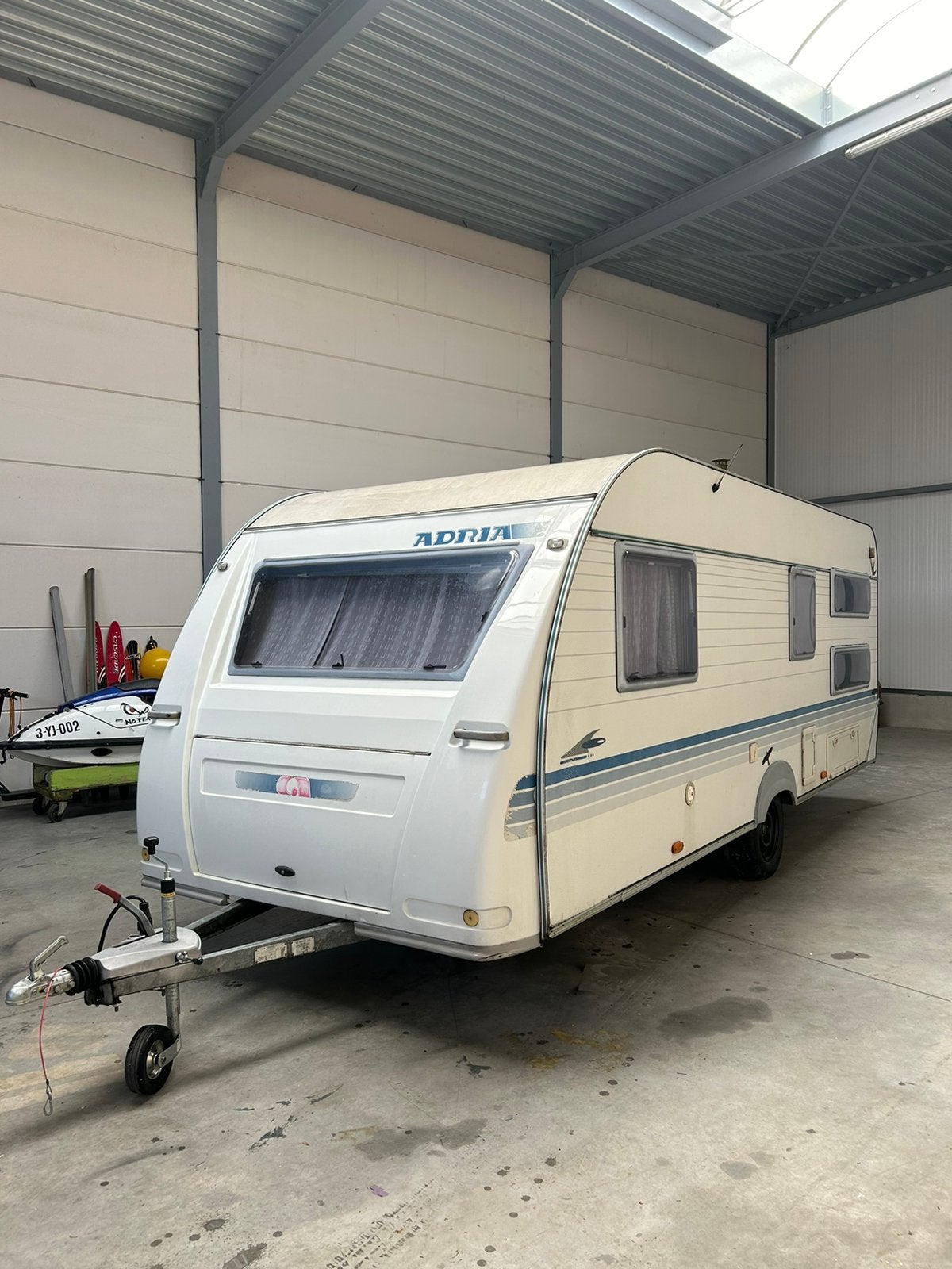 Lits superposés Caravan Adria, Caravanes & Camping, 5 à 6 mètres, Poêle, Particulier, Adria