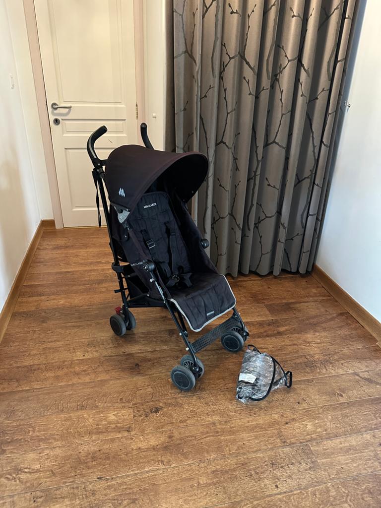 Maclaren Quest lichtgewicht buggy zwart originele regenhoes, Kinderen en Baby's, Ophalen, Zo goed als nieuw