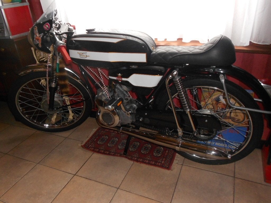 Brommers, Enlèvement, Classe B (45 km/h), 4 vitesses, 50 cm³