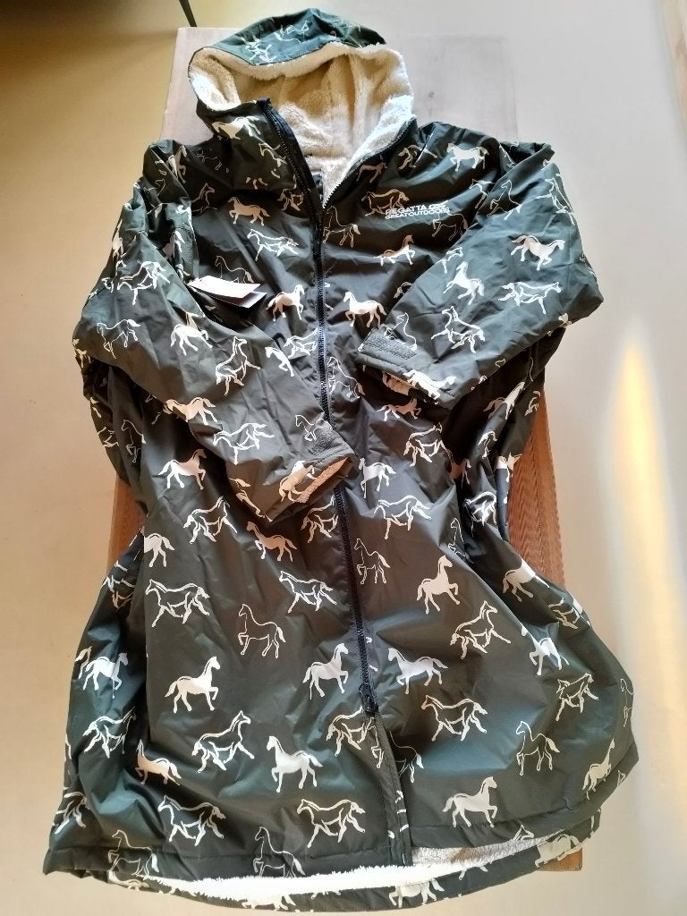 Regatta regenjas/poncho (voor paardenliefhebbers), Meerkleurig, Regatta, Maat 42/44 (L), Nieuw