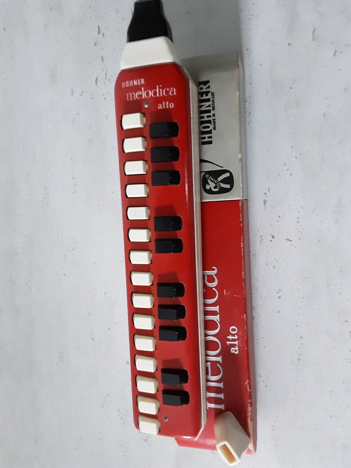 vintage hohner red melodica alto made in germany, Muziek en Instrumenten, Blaasinstrumenten | Mondharmonica's, Ophalen of Verzenden